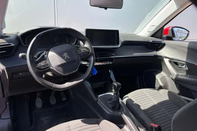 Peugeot 2008 (2021) thumbnail 10