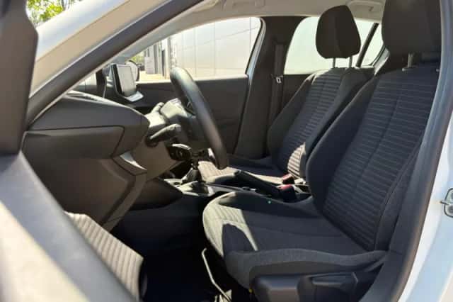 Peugeot 208 (2021) thumbnail 18