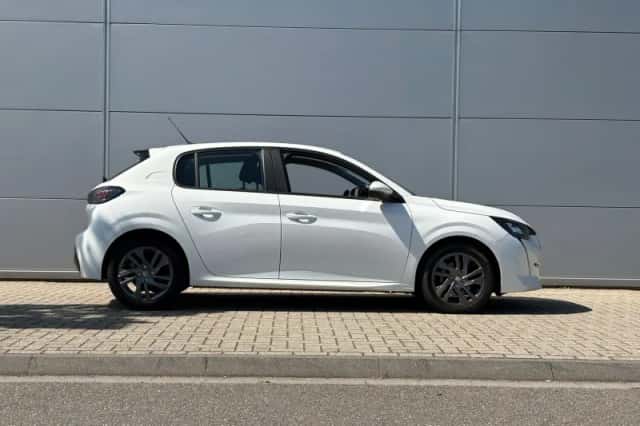Peugeot 208 (2021) thumbnail 7