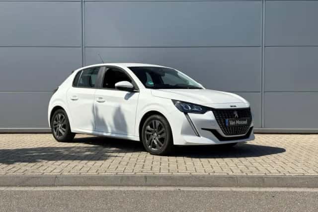 Peugeot 208 (2021) thumbnail 8