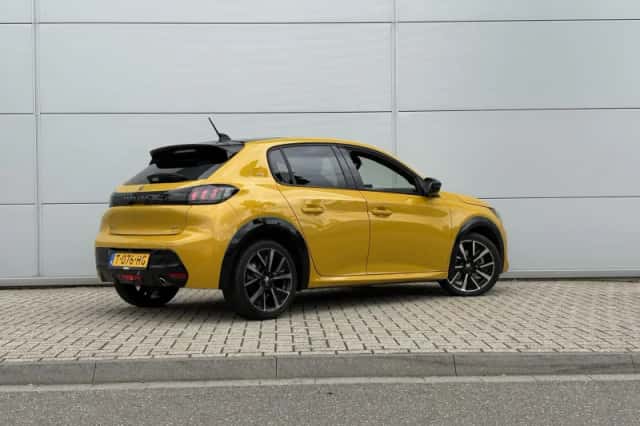 Peugeot 208 (2023) thumbnail 6
