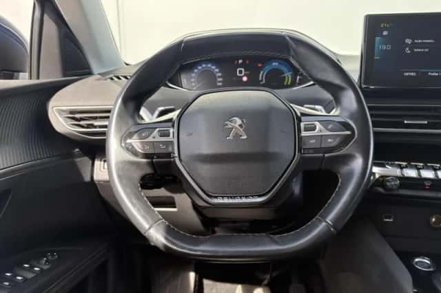Peugeot 3008 (2021) thumbnail 11