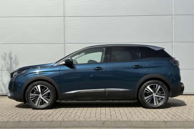 Peugeot 3008 (2021) thumbnail 3