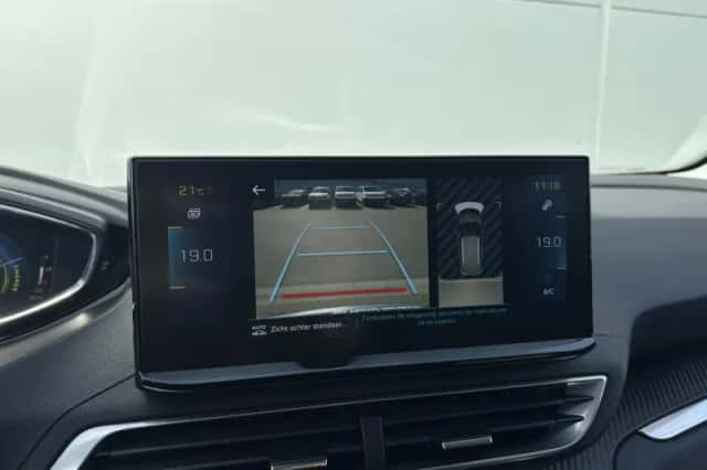 Peugeot 3008 (2021) thumbnail 21