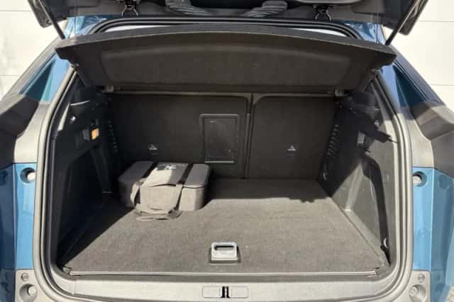 Peugeot 3008 (2021) thumbnail 23