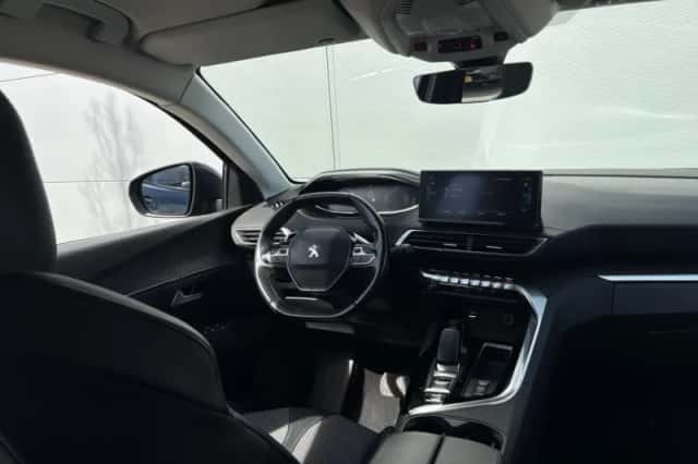 Peugeot 3008 (2021) thumbnail 10
