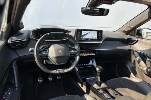 Peugeot 208 (2021) thumbnail 11