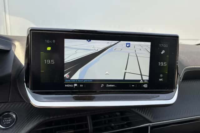 Peugeot 208 (2021) thumbnail 22