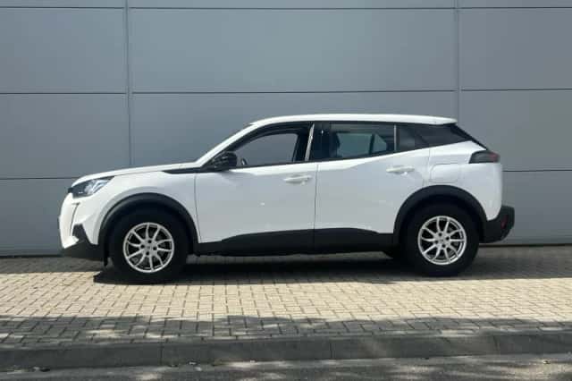 Peugeot 2008 (2022) thumbnail 3