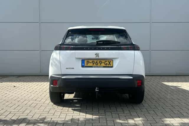 Peugeot 2008 (2022) thumbnail 5