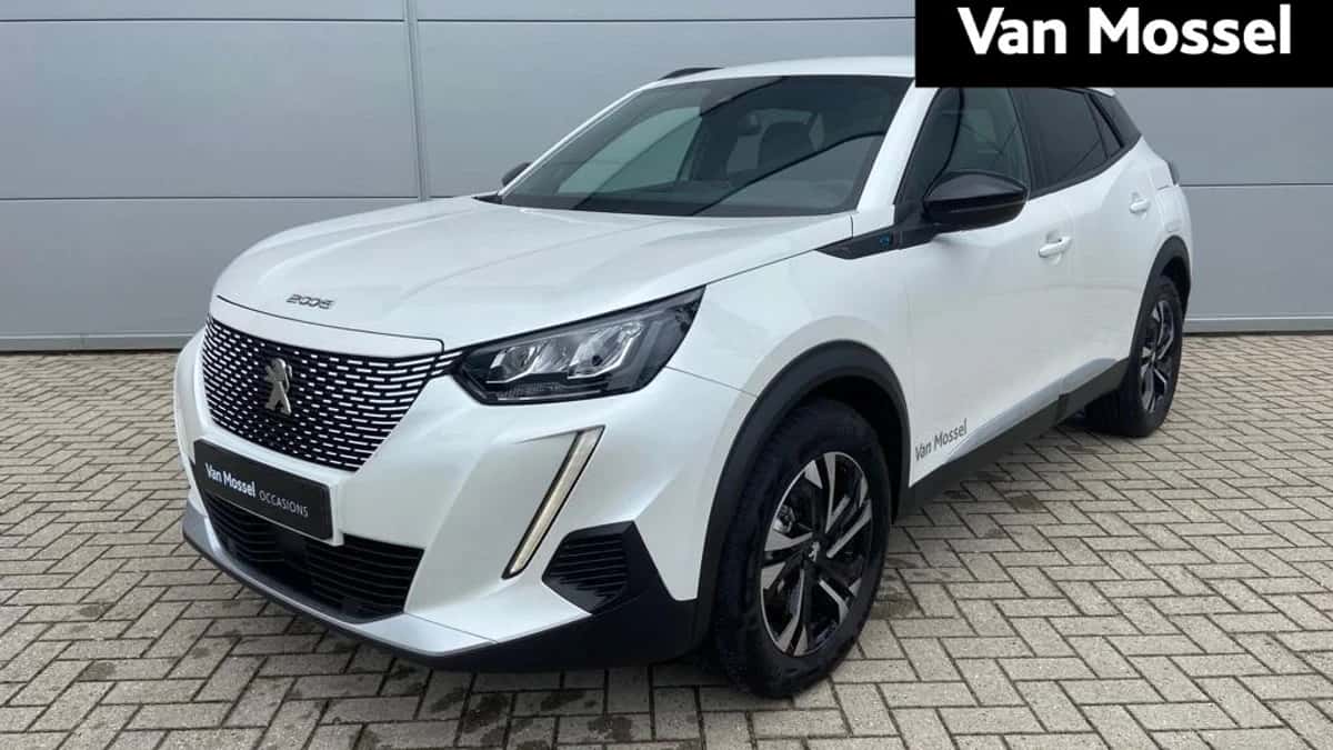 Peugeot e-2008 (2023) — foto 1