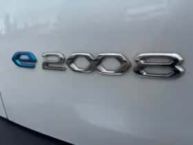 Peugeot e-2008 (2023) thumbnail 12
