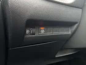 Peugeot e-2008 (2023) thumbnail 24