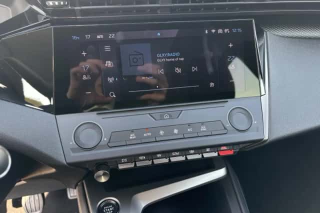 Peugeot 308 (2022) thumbnail 18