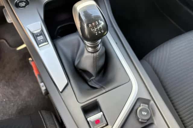 Peugeot 308 (2022) thumbnail 19