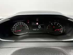 Peugeot 2008 (2021) thumbnail 22