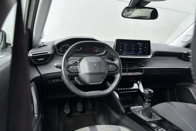 Peugeot 2008 (2021) thumbnail 25