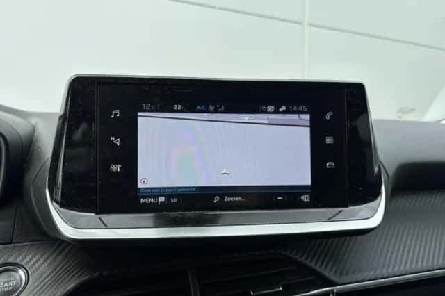 Peugeot 2008 (2021) thumbnail 28