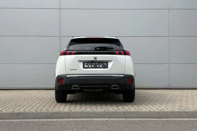 Peugeot 2008 (2021) thumbnail 5