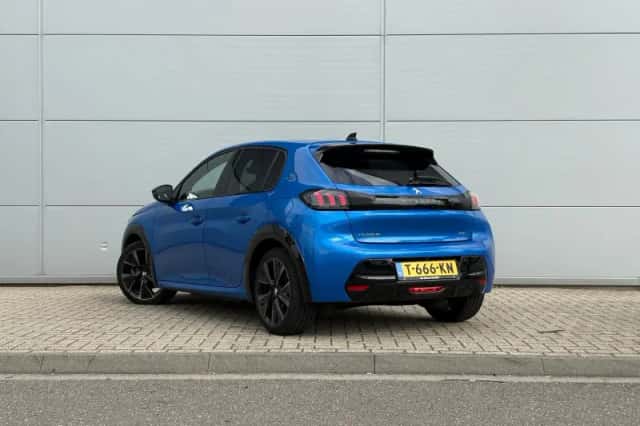 Peugeot e-208 (2023) thumbnail 4