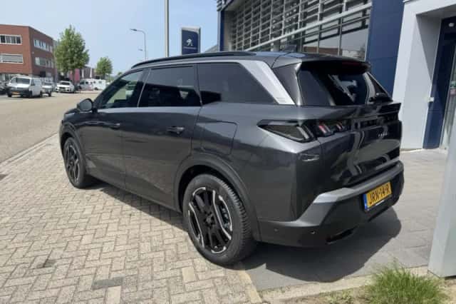 Peugeot 5008 (2026) thumbnail 4