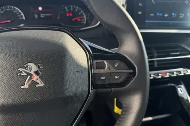 Peugeot 208 (2021) thumbnail 15
