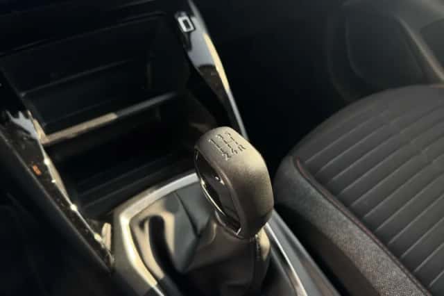 Peugeot 208 (2021) thumbnail 17