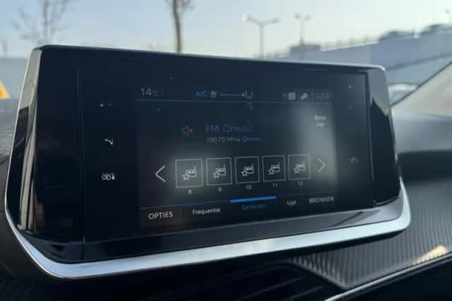 Peugeot 208 (2021) thumbnail 19