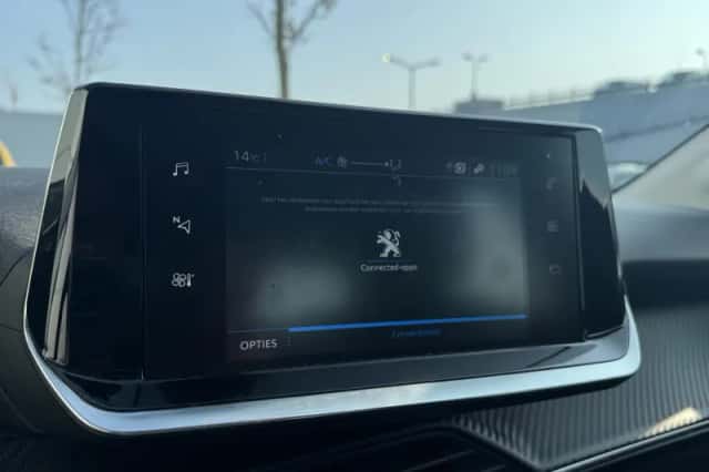 Peugeot 208 (2021) thumbnail 21