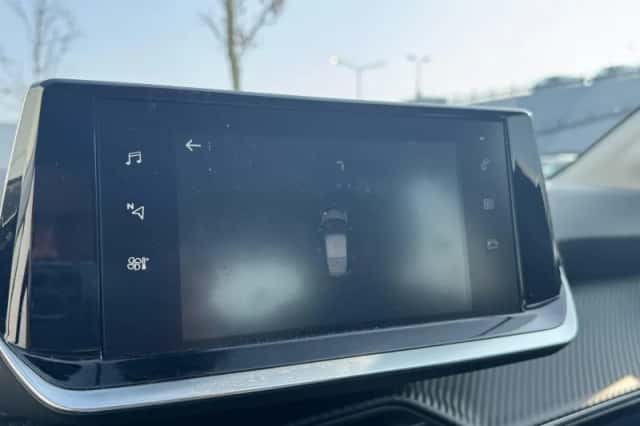 Peugeot 208 (2021) thumbnail 24