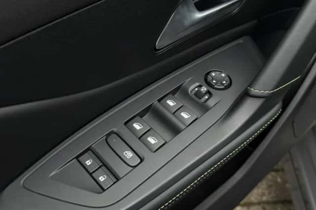 Peugeot e-308 (2026) thumbnail 12