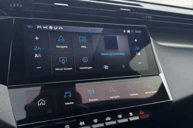 Peugeot e-308 (2026) thumbnail 16