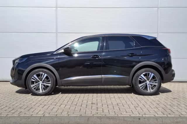Peugeot 3008 (2023) thumbnail 3