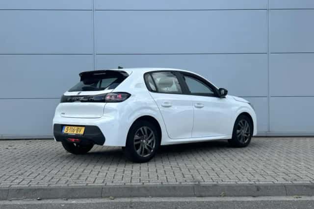 Peugeot 208 (2023) thumbnail 6