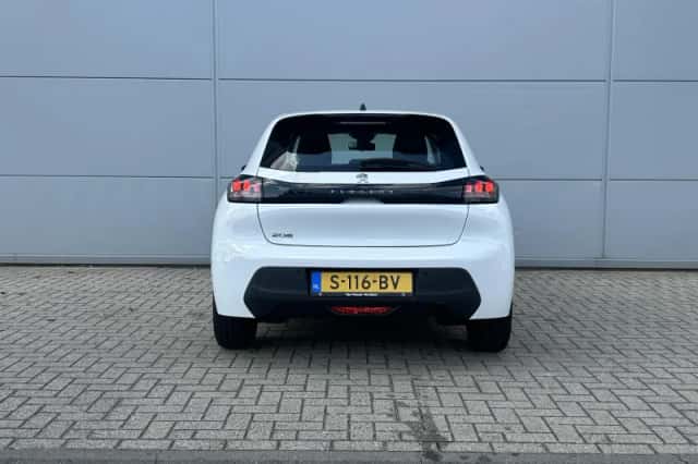 Peugeot 208 (2023) thumbnail 5