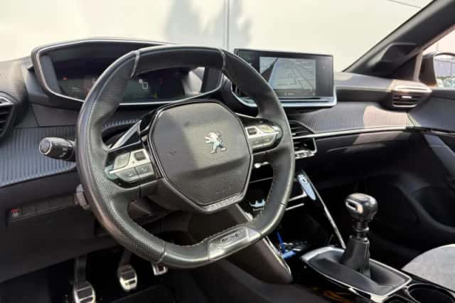 Peugeot 208 (2021) thumbnail 21