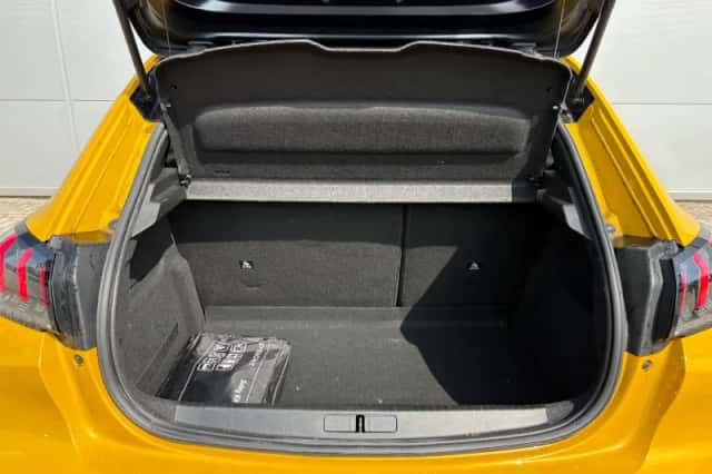 Peugeot 208 (2021) thumbnail 10