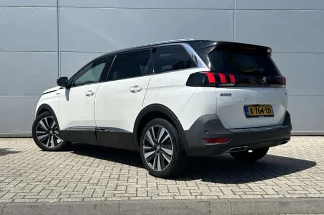 Peugeot 5008 (2021) thumbnail 4