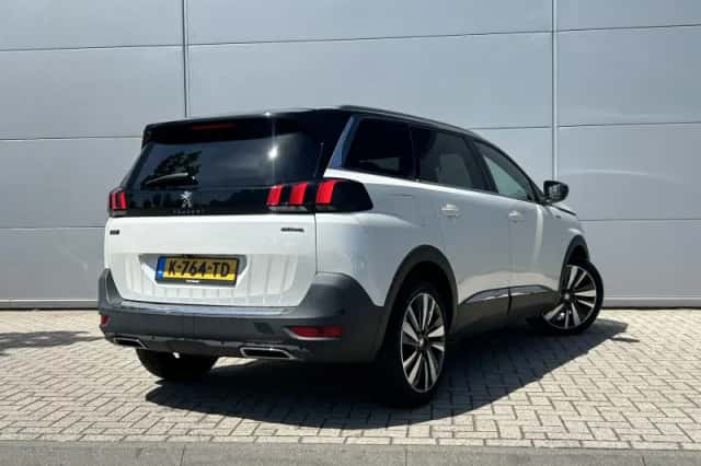 Peugeot 5008 (2021) thumbnail 6