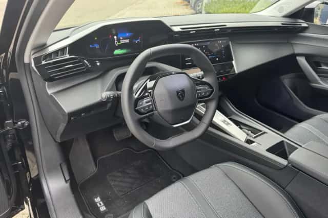 Peugeot e-308 (2024) thumbnail 16