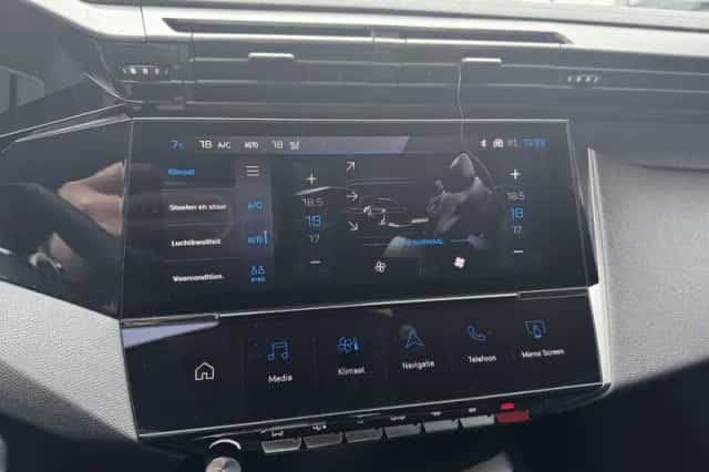 Peugeot e-308 (2024) thumbnail 17