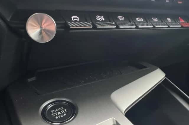 Peugeot 308 (2024) thumbnail 16