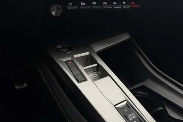 Peugeot 308 (2024) thumbnail 17