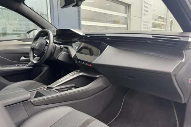 Peugeot 308 (2024) thumbnail 31