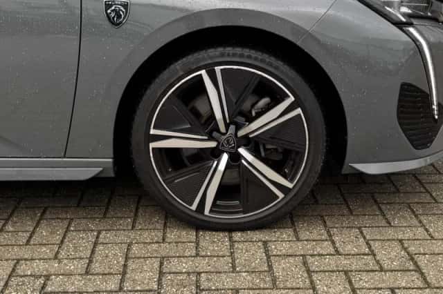 Peugeot 308 (2024) thumbnail 10