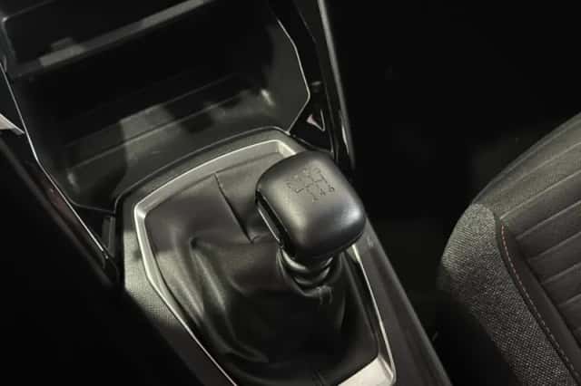 Peugeot 2008 (2022) thumbnail 13