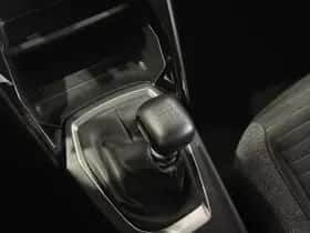 Peugeot 2008 (2022) thumbnail 13
