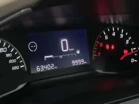 Peugeot 2008 (2022) thumbnail 9