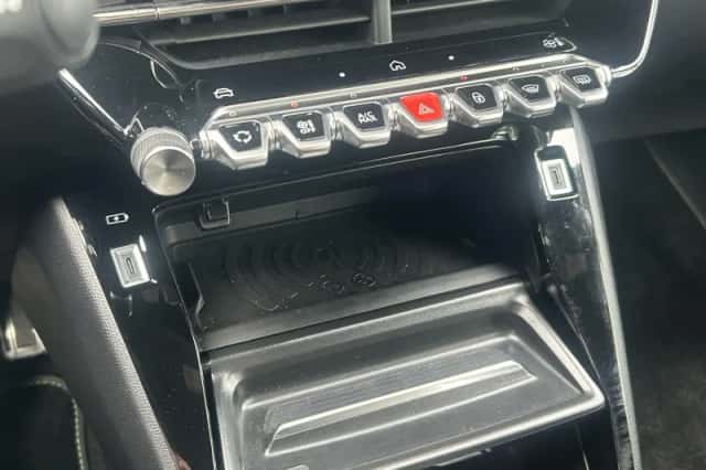 Peugeot e-2008 (2025) thumbnail 16