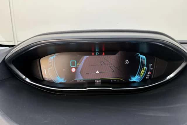 Peugeot 3008 (2021) thumbnail 12
